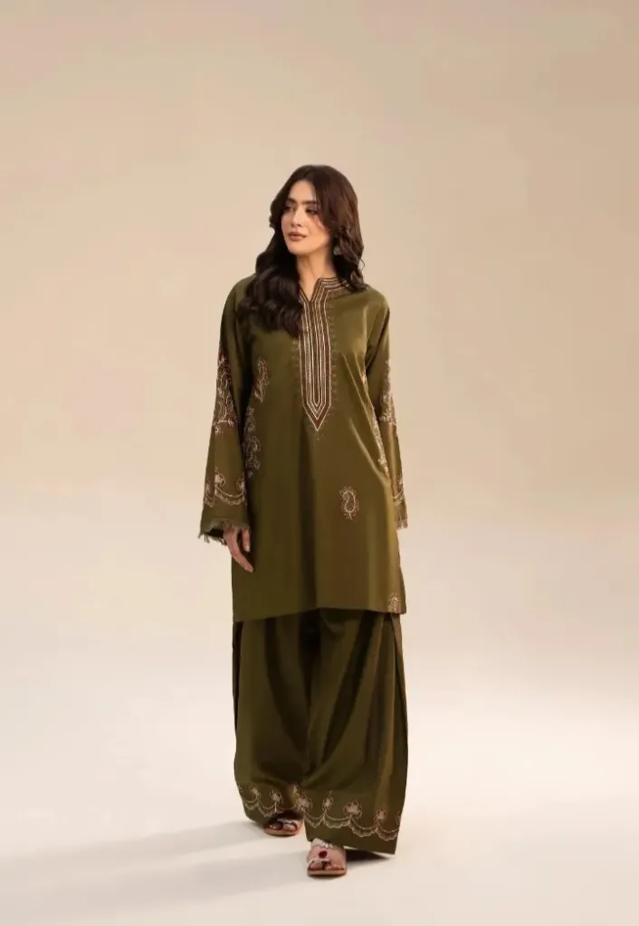 Mehndi Pocket Set( Farshi Shalwae)